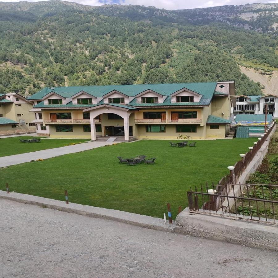 Hotel Sheen Srīnagar Dış mekan fotoğraf